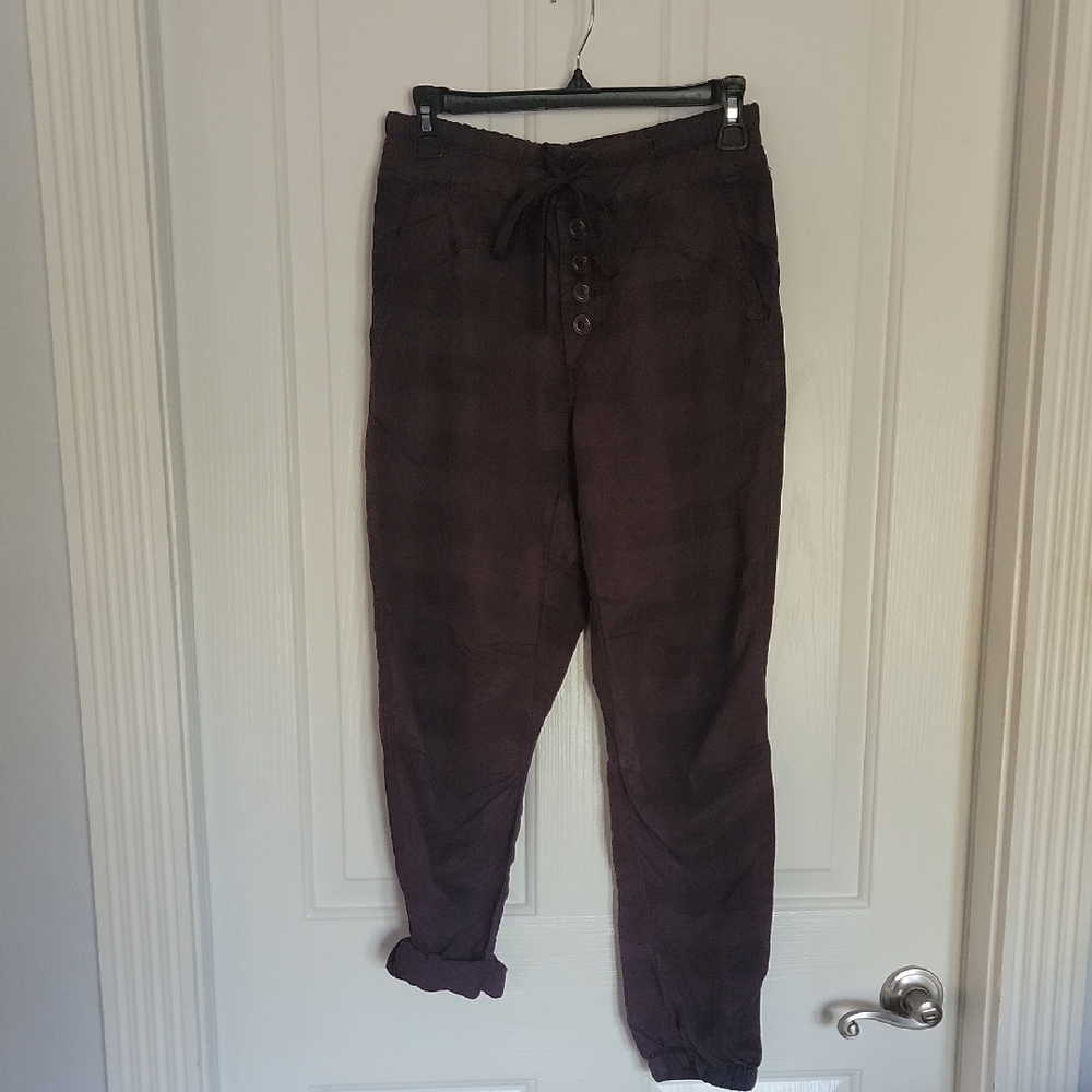 ANTHROPOLOGIE BIG BUTTON LIGHT WEIGHT PANTS CROPS NWT NEW XS X SMALL